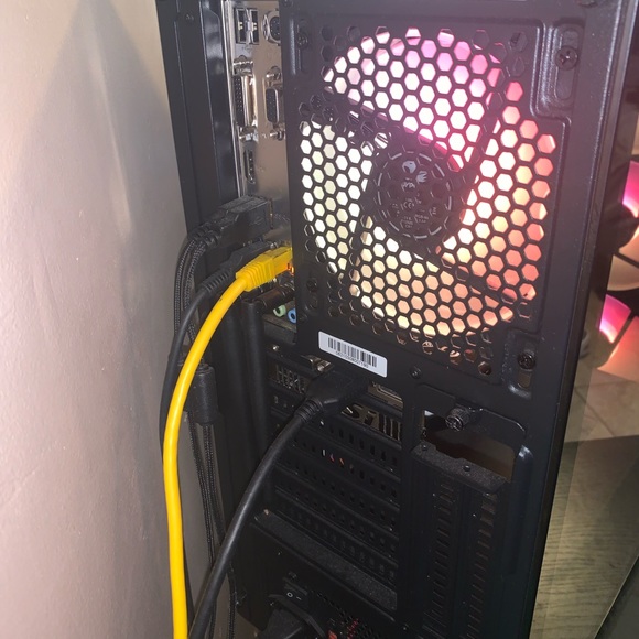 Pc Set up - Picture 2 of 10